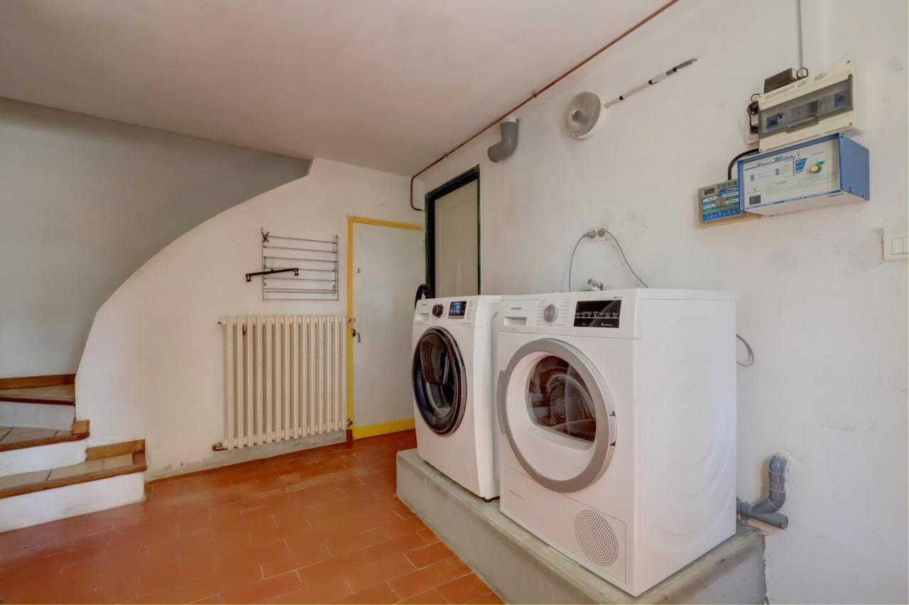 Gite La Grappe Occitane - 14 Personnes - Piscine Privee Ambres المظهر الخارجي الصورة