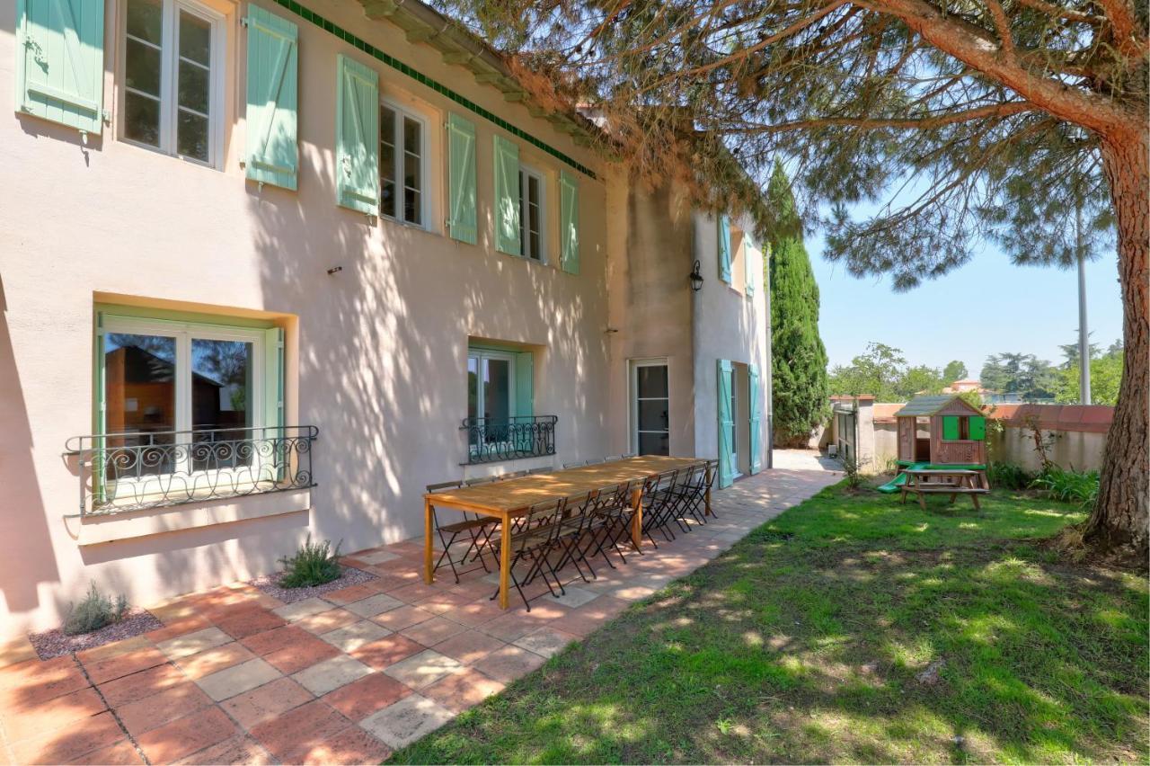 Gite La Grappe Occitane - 14 Personnes - Piscine Privee Ambres المظهر الخارجي الصورة